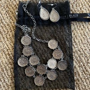 Necklace and earrings Ann Taylor